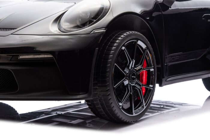 Licensed Porsche 911GT3 Painted black - Image 8