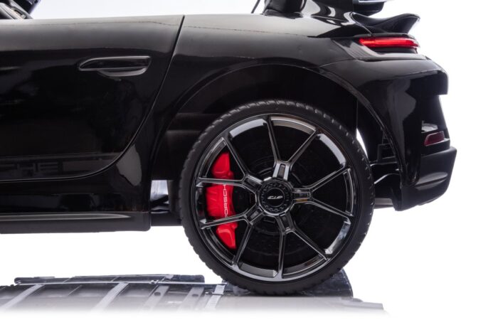 Licensed Porsche 911GT3 Painted black - Image 10