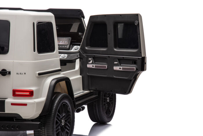 XLL 24V Licensed Mercedes Benz-AMG G63 4WD Kids Ride On - Image 4